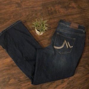 Maurices jeans